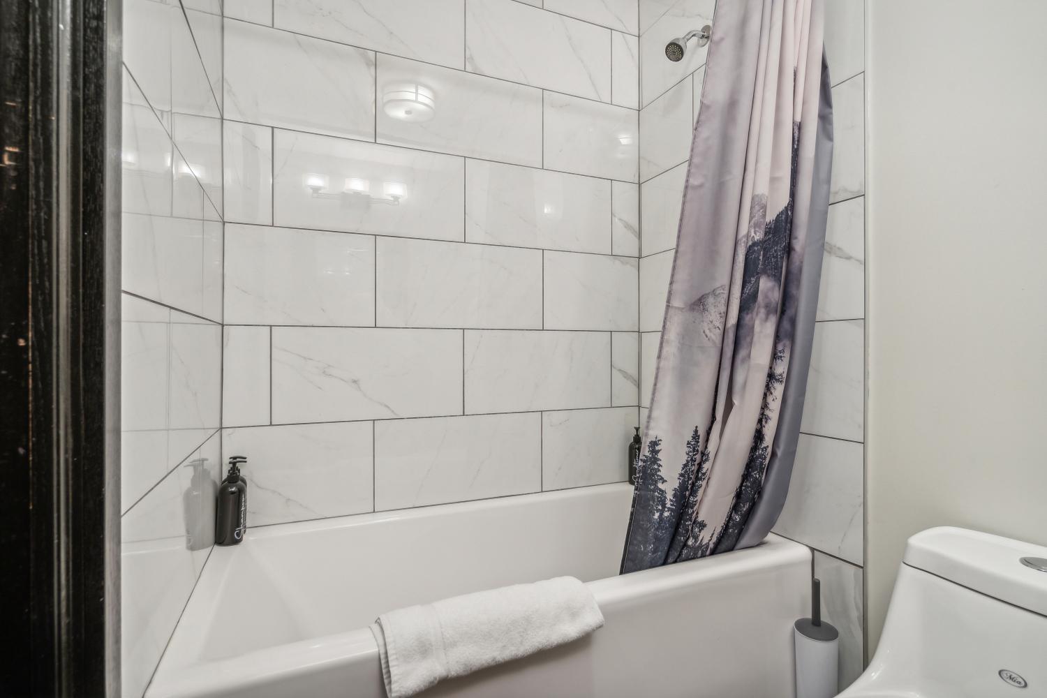 Cozy One Bedroom Condo With Indoor Pool And Hottub Canmore Exterior foto